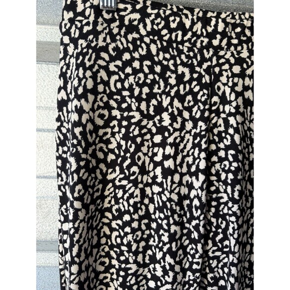 NWT Altar’d State Cheetah Print Stretch Bell Bottom Leggings - Picture 3 of 9
